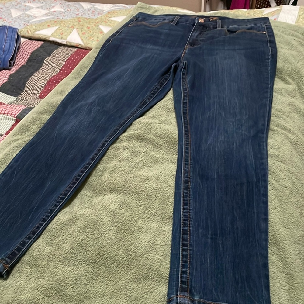 Tummy high-rise skinny jeans, a 28 inseam and 40 length